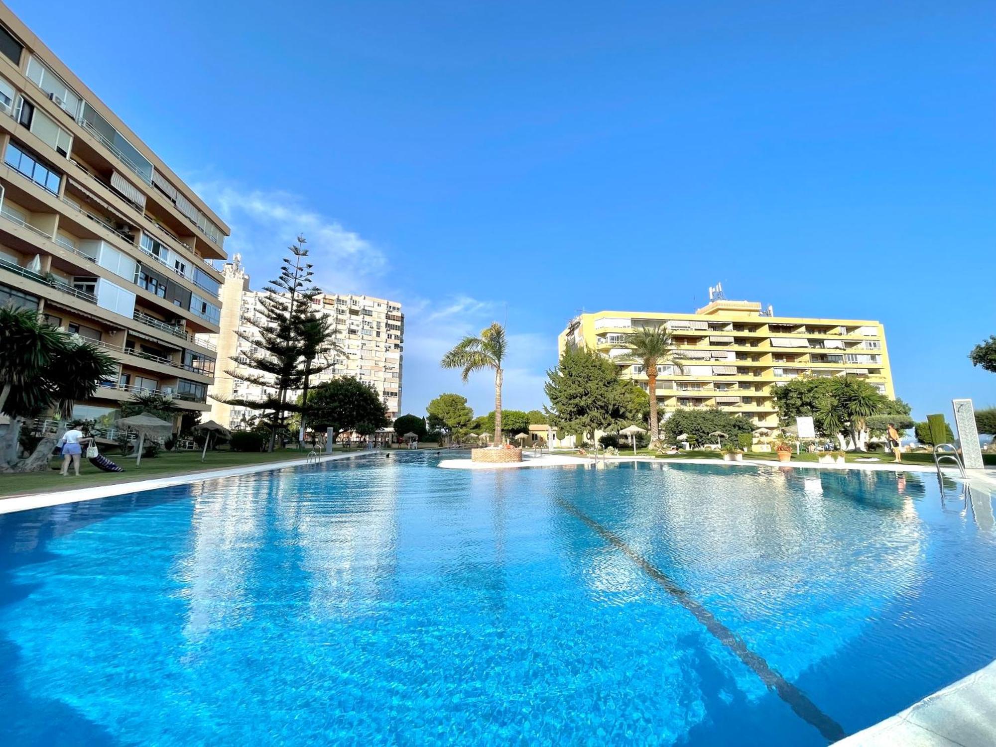Lafrenchtouch - Moderno Y Acogedor Estudio Vista Mar Torremolinos Exterior foto